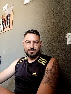 P4uzud4O online show from 04-16-26, 12:39