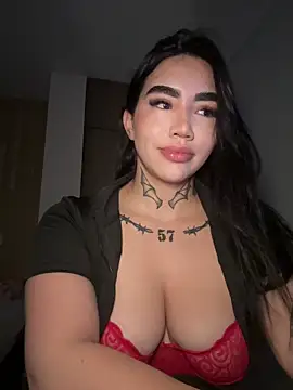 Nickiiiii online show from 03-17-26, 06:50