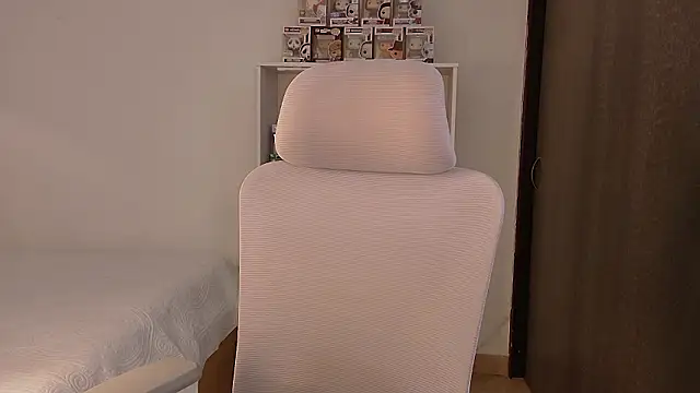 Snapshot of sogoodjenn chatting on 03-12-26, 09:32 sogoodjenn online show from 03-12-26, 09:32