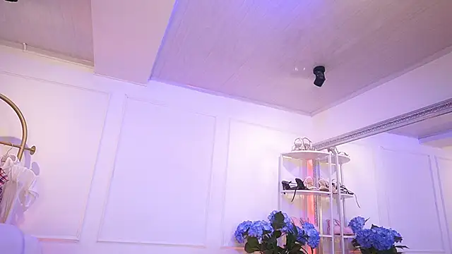 elasummer online show from 02-10-26, 12:31