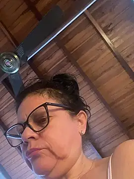 Sharongirl07 online show from 05-11-26, 11:27