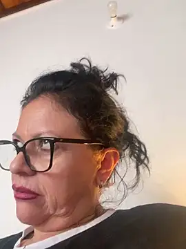 Sharongirl07 online show from 05-29-26, 01:20