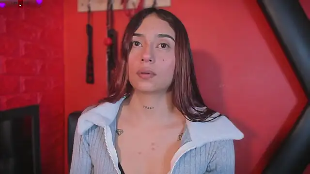 Monttserratt online show from 03-25-26, 07:09