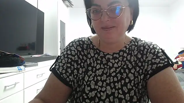 Snapshot of Amandamuller1982 chatting on 10-30-25, 08:20 Amandamuller1982 online show from 10-30-25, 08:20