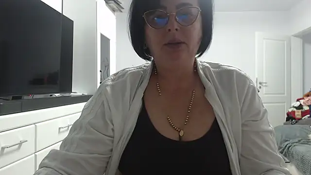 Snapshot of Amandamuller1982 chatting on 11-03-25, 04:52 Amandamuller1982 online show from 11-03-25, 04:52