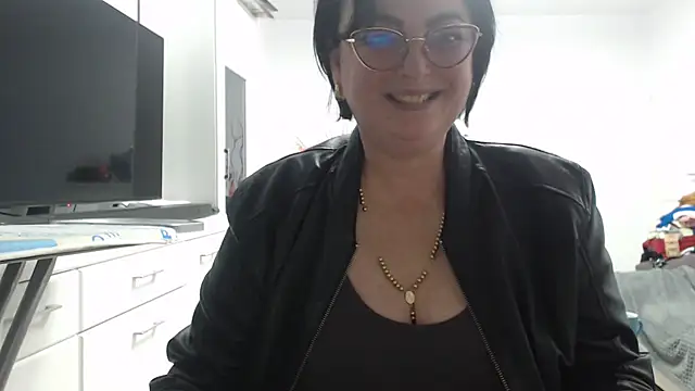 Snapshot of Amandamuller1982 chatting on 11-11-25, 07:47 Amandamuller1982 online show from 11-11-25, 07:47