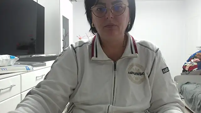 Snapshot of Amandamuller1982 chatting on 11-17-25, 07:30 Amandamuller1982 online show from 11-17-25, 07:30