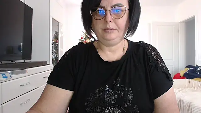 Snapshot of Amandamuller1982 chatting on 12-16-25, 07:35 Amandamuller1982 online show from 12-16-25, 07:35