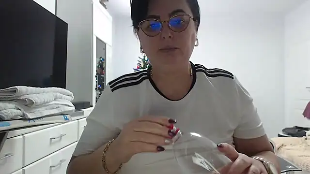 Snapshot of Amandamuller1982 chatting on 01-15-26, 09:14 Amandamuller1982 online show from 01-15-26, 09:14