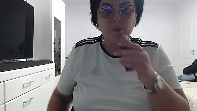 Snapshot of Amandamuller1982 chatting on 02-08-26, 06:55 Amandamuller1982 online show from 02-08-26, 06:55