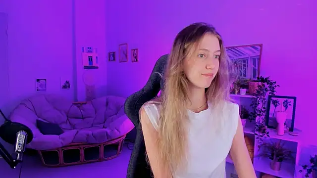 Sharon Evansi online show from 12-28-24, 09:09