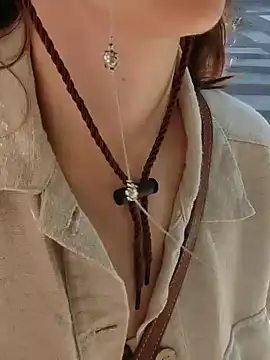 Snapshot of M1lfa chatting on 12-11-24, 07:25 M1lfa online show from 12-11-24, 07:25