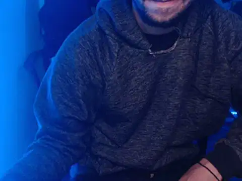 Snapshot of anjonoturno1 chatting on 02-17-25, 05:14 anjonoturno1 online show from 02-17-25, 05:14