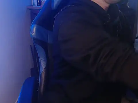 Snapshot of anjonoturno1 chatting on 03-18-26, 04:37 anjonoturno1 online show from 03-18-26, 04:37