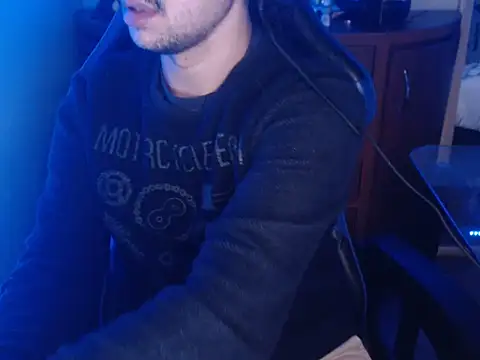 Snapshot of anjonoturno1 chatting on 04-10-26, 03:34 anjonoturno1 online show from 04-10-26, 03:34