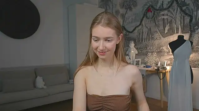 Snapshot of solar_bella chatting on 12-24-24, 01:28 solar bella online show from 12-24-24, 01:28