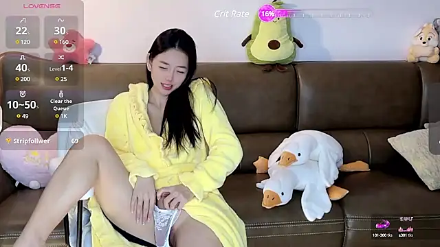 Yilin1999 online show from 12-14-24, 08:18