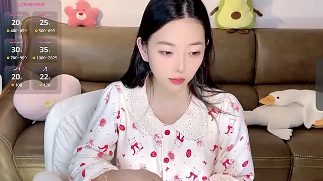 Yilin1999 online show from 02-14-25, 09:43