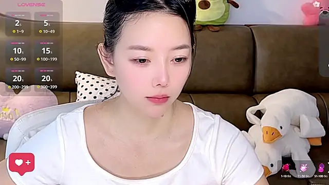 Yilin1999 online show from 09-20-25, 05:41