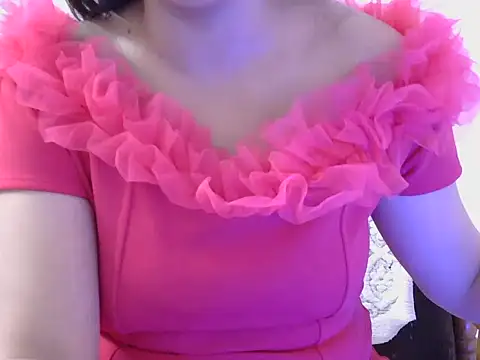 Snapshot of diva-22 chatting on 02-12-25, 01:27 diva-22 online show from 02-12-25, 01:27