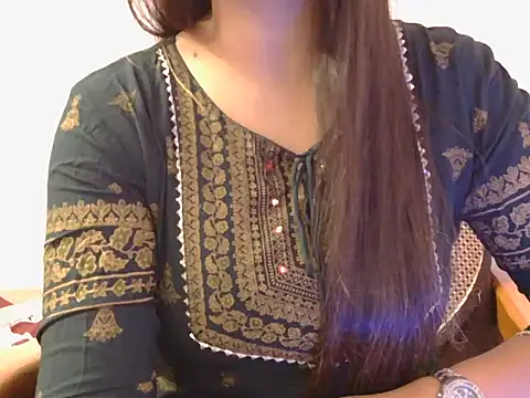 Snapshot of diva-22 chatting on 02-22-25, 01:13 diva-22 online show from 02-22-25, 01:13