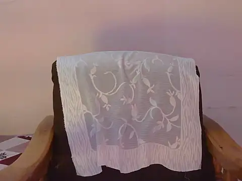 Snapshot of diva-22 chatting on 09-15-25, 03:45 diva-22 online show from 09-15-25, 03:45