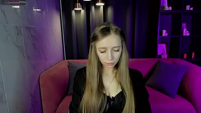 OliviaGentle online show from 12-16-24, 03:22