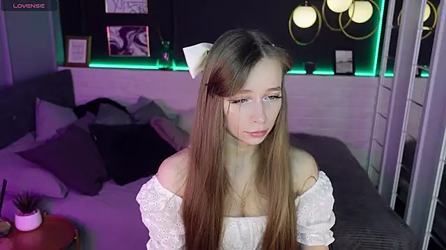 OliviaGentle online show from 01-20-25, 03:50