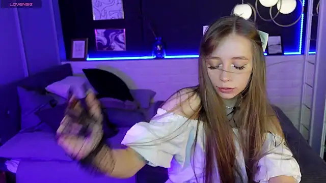 OliviaGentle online show from 01-25-25, 05:51