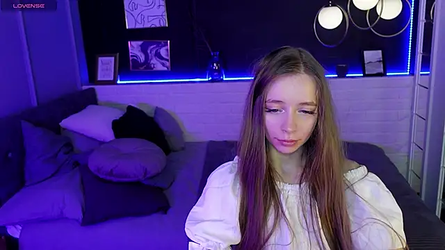 OliviaGentle online show from 01-26-25, 04:41