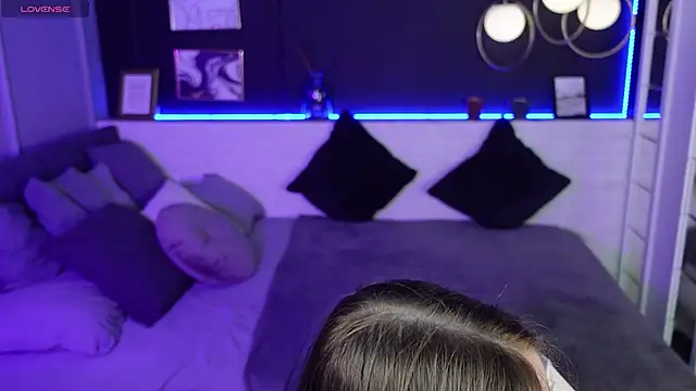 OliviaGentle online show from 01-26-25, 10:57