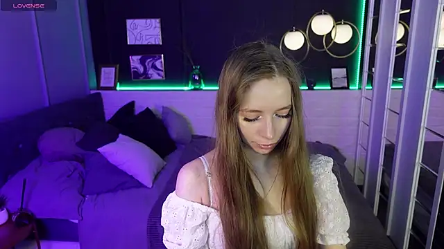 OliviaGentle online show from 02-10-25, 01:57