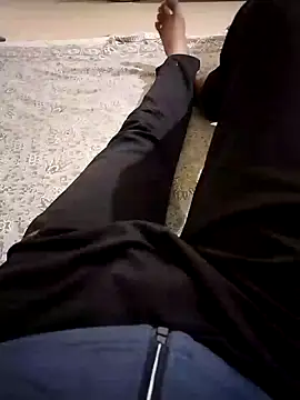 black cobra70 online show from 12-28-24, 03:04