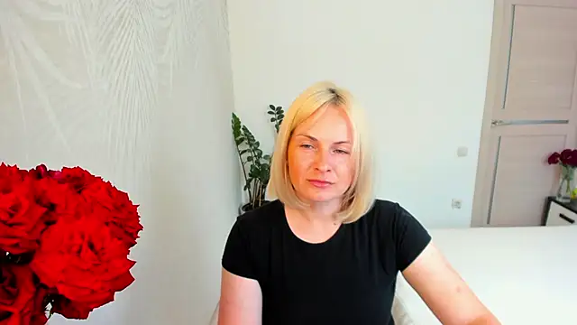 Snapshot of Alicee_Gracee chatting on 06-17-26, 09:23 Alicee Gracee online show from 06-17-26, 09:23