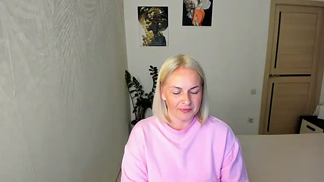 Snapshot of Alicee_Gracee chatting on 06-30-26, 07:37 Alicee Gracee online show from 06-30-26, 07:37