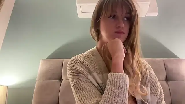 LustfulLuna  online show from 01-03-25, 08:43