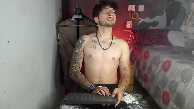 Dereck Dickson online show from 11-13-25, 03:05