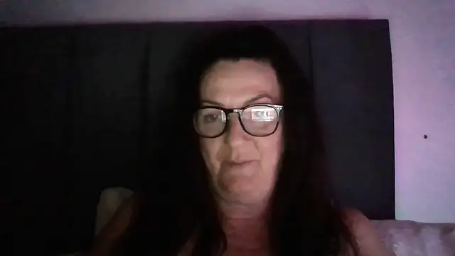 Snapshot of Tillieuk chatting on 07-07-26, 11:31 Tillieuk online show from 07-07-26, 11:31