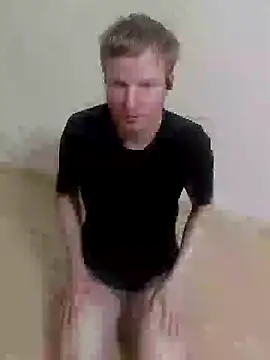 Snapshot of davidsocke chatting on 02-08-25, 06:12 davidsocke online show from 02-08-25, 06:12