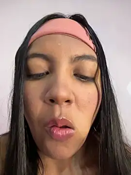 Snapshot of nicole_fisherr chatting on 06-15-26, 02:14 nicole fisherr online show from 06-15-26, 02:14