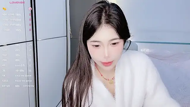 White-Star online show from 02-06-25, 02:04