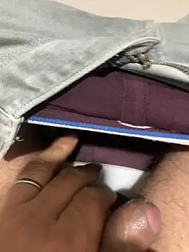 satrr xxx online show from 10-23-25, 11:35