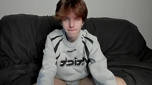 Snapshot of braxiboy chatting on 12-05-24, 12:22 braxiboy online show from 12-05-24, 12:22