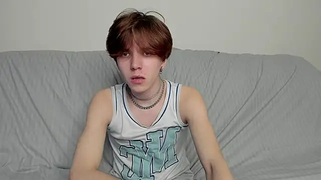 Snapshot of braxiboy chatting on 12-08-24, 05:11 braxiboy online show from 12-08-24, 05:11