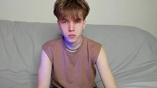 Snapshot of braxiboy chatting on 12-13-24, 12:06 braxiboy online show from 12-13-24, 12:06