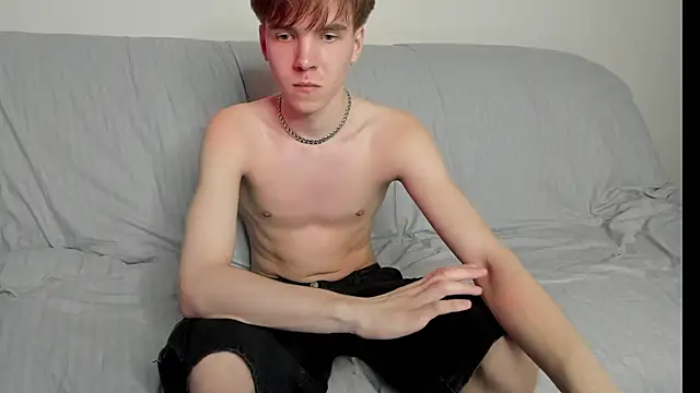 Snapshot of braxiboy chatting on 12-14-24, 03:47 braxiboy online show from 12-14-24, 03:47