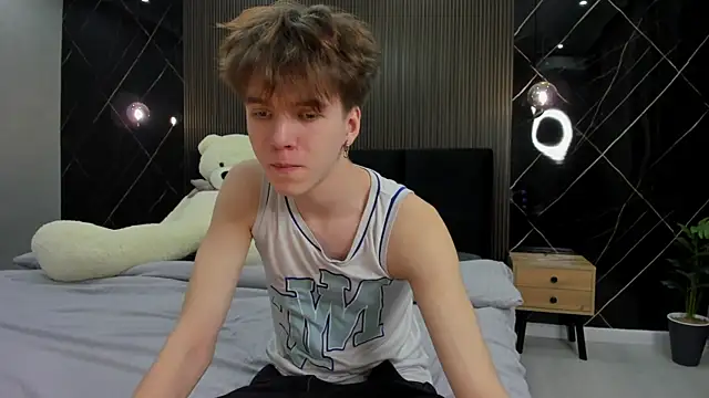 Snapshot of braxiboy chatting on 12-30-24, 12:31 braxiboy online show from 12-30-24, 12:31