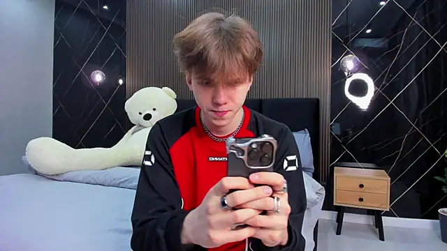 Snapshot of braxiboy chatting on 01-24-25, 03:45 braxiboy online show from 01-24-25, 03:45