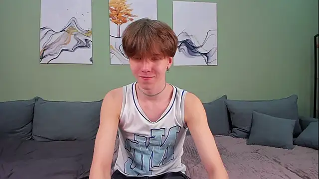 Snapshot of braxiboy chatting on 02-27-25, 02:32 braxiboy online show from 02-27-25, 02:32