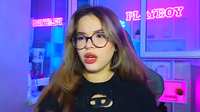 CutiePie3 online show from 10-06-25, 03:09